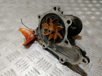 Насос водяной помпа Nissan Navara d40