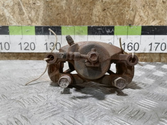 Суппорт передний левый Nissan Avenir 1995