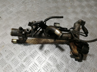 Трубка системы охлаждения Nissan Maxima a32