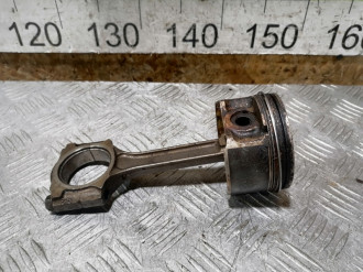 Поршень с шатуном Nissan Tiida c11