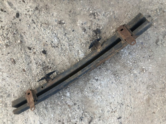 Усилитель бампера переднего Nissan Navara d40