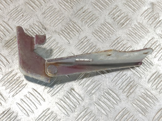 Петля капота правая Nissan Maxima a32