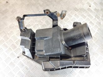 Корпус воздушного фильтра Nissan Maxima a33