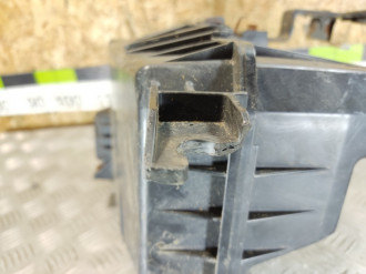 Корпус воздушного фильтра Nissan Maxima a33