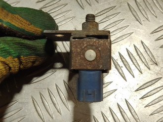 Клапан электромагнитный Nissan Primera 1996 2002