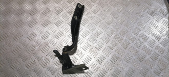 Петля капота левая Nissan Tiida c11