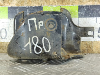 Кронштейн задней балки Nissan Tiida c11