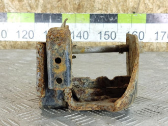 Кронштейн задней балки Nissan Tiida c11