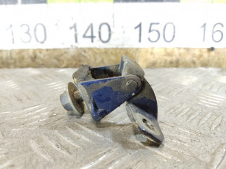 Петля багажника левая Nissan Tiida c11