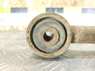 Тяга задняя продольная Nissan Avenir 1995