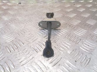 Ограничитель двери задний Nissan Teana j32