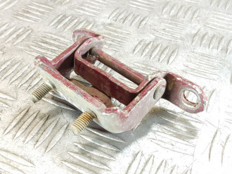 Петля двери задней левой верхняя Nissan Tiida c11