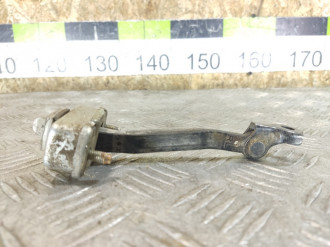 Ограничитель двери задний Nissan Tiida c11