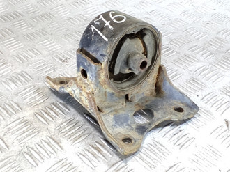 Опора двигателя левая Nissan Maxima a32