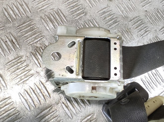 Ремень безопасности задний левый Nissan Tiida c11