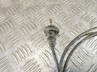 Трос открывания капота Nissan Avenir 1995