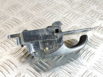 Ручка двери внутренняя передняя правая Nissan Tiida c11