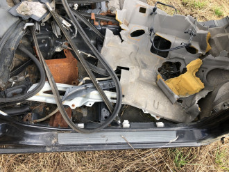 Порог со стойкой правой Nissan Almera Classic