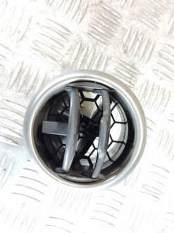 Дефлектор воздушный Nissan Qashqai 2009