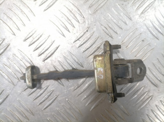 Ограничитель двери передний Nissan Micra K12