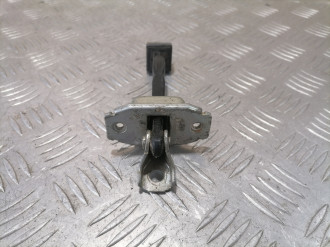 Ограничитель двери передний Nissan Micra K12