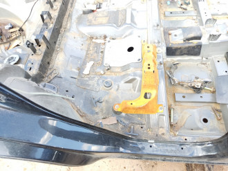 Порог со стойкой правой Nissan X-trail 2007 2014