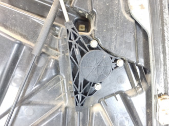 Стеклоподъемник передний правый Nissan X-trail 2007 2014