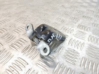 Петля двери передней правой нижняя Nissan X-trail 2007 2014