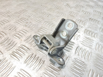 Петля двери передней правой нижняя Nissan X-trail 2007 2014