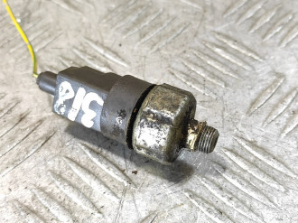 Датчик давления масла Nissan Micra K11