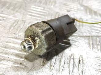 Датчик давления масла Nissan Micra K11