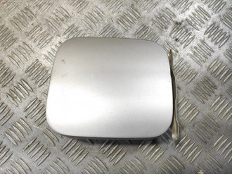 Лючок бензобака Nissan Micra K11