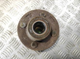 Ступица задняя Nissan Micra K11