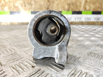 Опора двигателя правая Nissan Micra K11