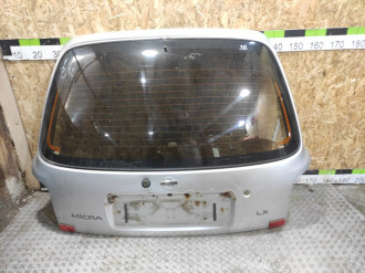 Дверь багажника Nissan Micra K11