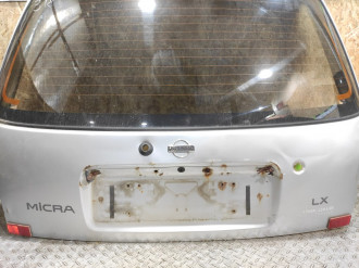 Дверь багажника Nissan Micra K11