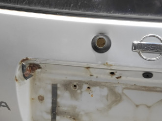 Дверь багажника Nissan Micra K11