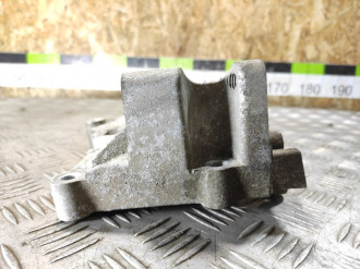 Кронштейн генератора Nissan Almera Classic