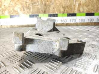 Кронштейн генератора Nissan Almera Classic