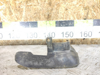 Брызговик правый передний Nissan Almera Classic