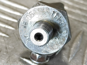 Датчик давления масла Nissan Micra K11