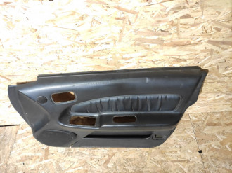 Обшивка двери передней правой Nissan Maxima a32