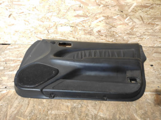 Обшивка двери передней правой Nissan Maxima a32