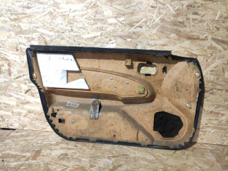 Обшивка двери передней правой Nissan Maxima a32