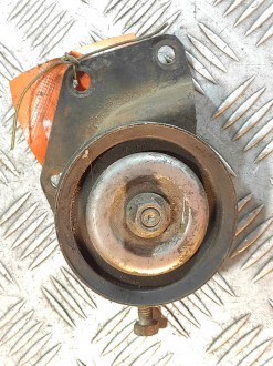 Кронштейн другой Nissan Navara d40