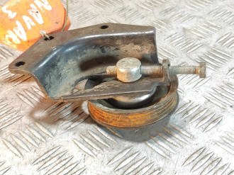 Кронштейн другой Nissan Navara d40