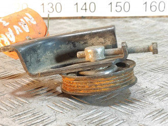 Кронштейн другой Nissan Navara d40