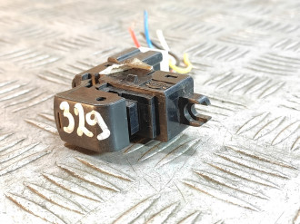 Кнопка стеклоподъемника Nissan Teana j32