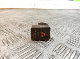 Кнопка аварийной сигнализации Nissan Tiida c11