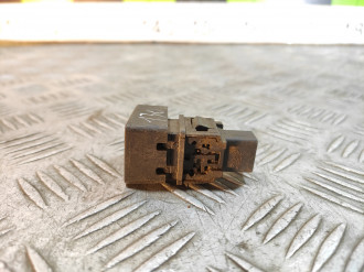 Кнопка аварийной сигнализации Nissan Tiida c11